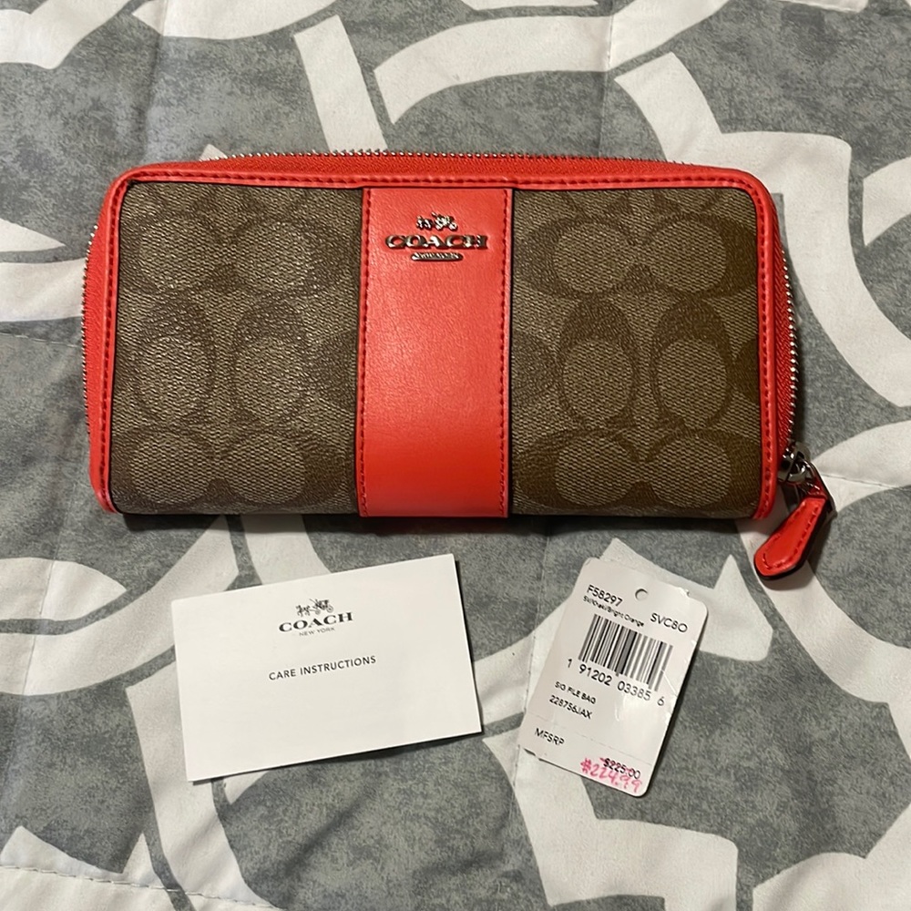 SOLD ♥️  SV / khaki / bright orange Coach wallet